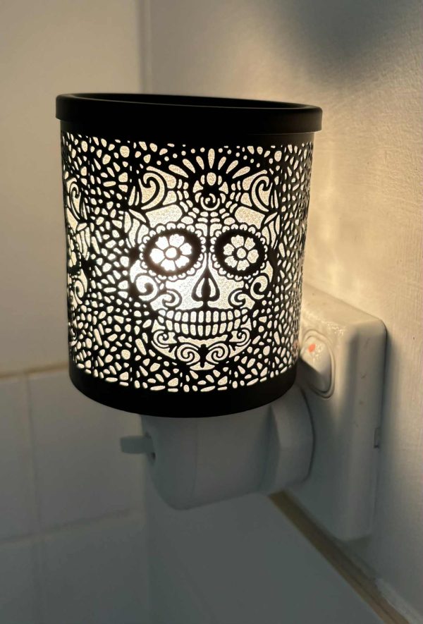 Black Lady Skull Plug In